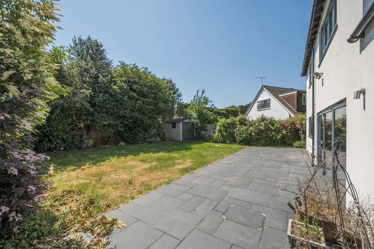 Beech Tree Road, Holmer Green, HP15 photo 6