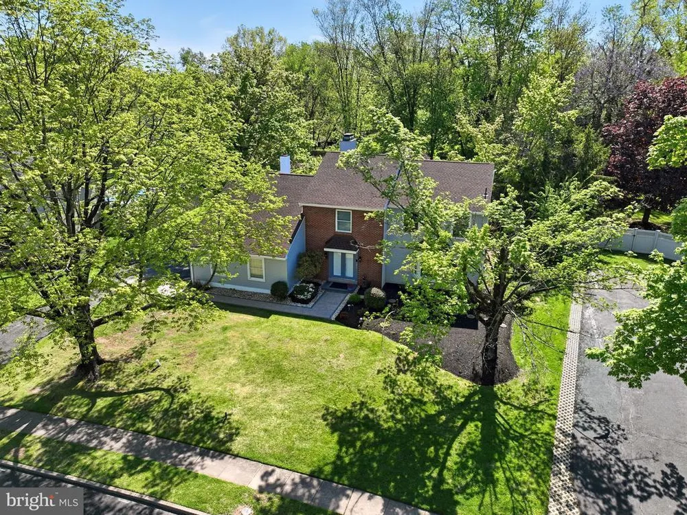1273 Quarry Commons Dr, Yardley, PA 19067