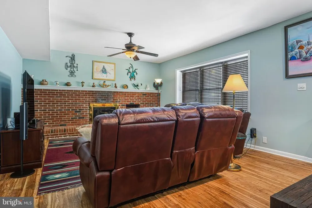 1273 Quarry Commons Dr, Yardley, PA 19067