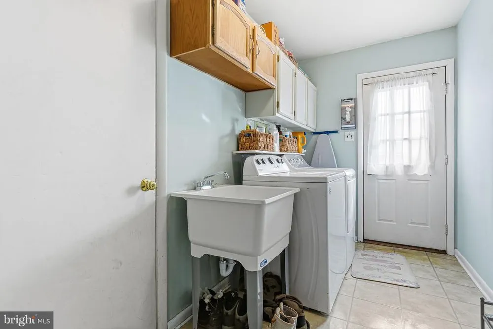1273 Quarry Commons Dr, Yardley, PA 19067