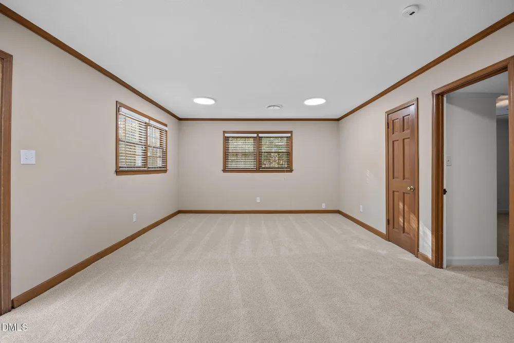 4300 Edgehill Ct, Raleigh, NC 27612