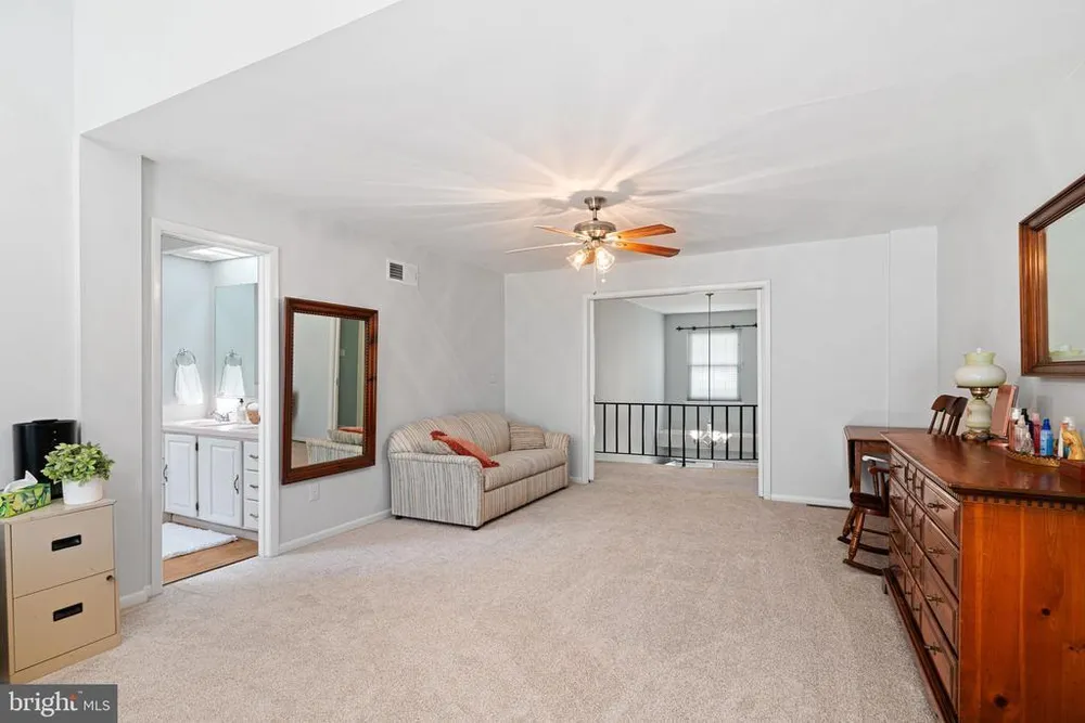 1273 Quarry Commons Dr, Yardley, PA 19067