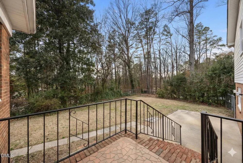 4300 Edgehill Ct, Raleigh, NC 27612