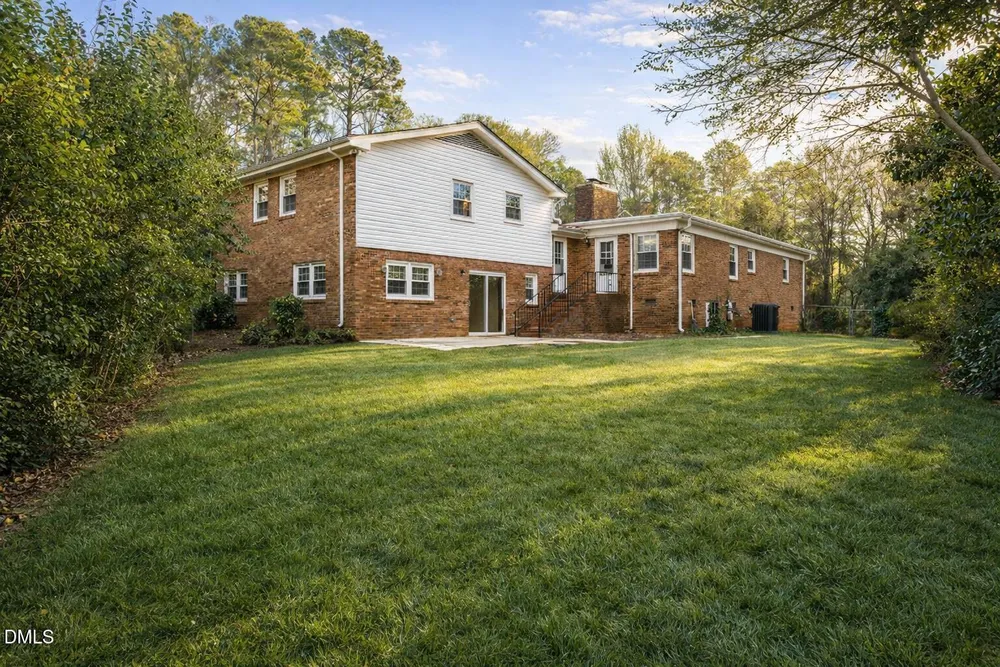 4300 Edgehill Ct, Raleigh, NC 27612