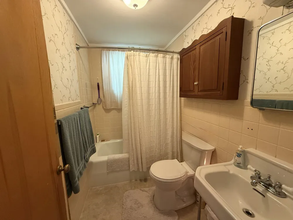 43 Clark Ave, Laconia, NH 03246
