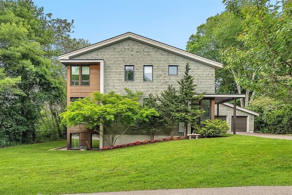 99 Littlefield Rd, Newton, MA 02459