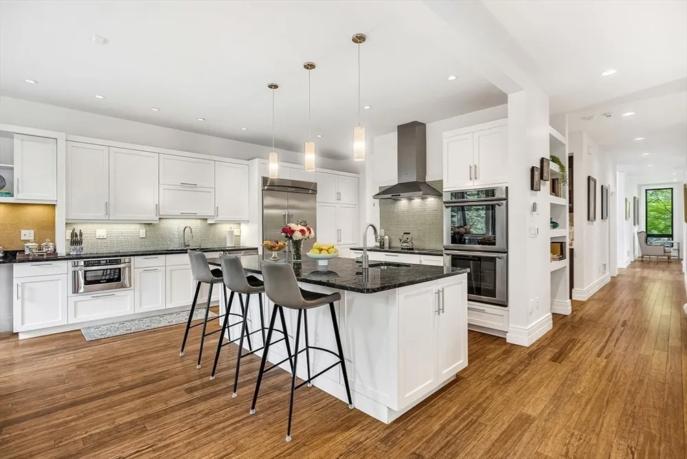 99 Littlefield Rd, Newton, MA 02459