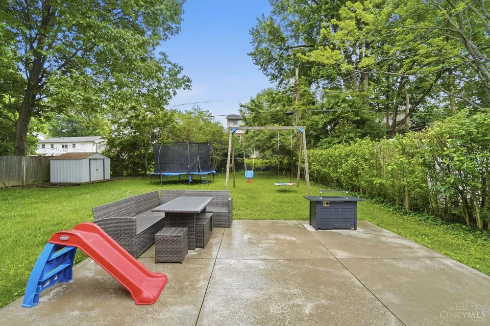 1728 Rockhurst Ln, Cincinnati, OH 45255