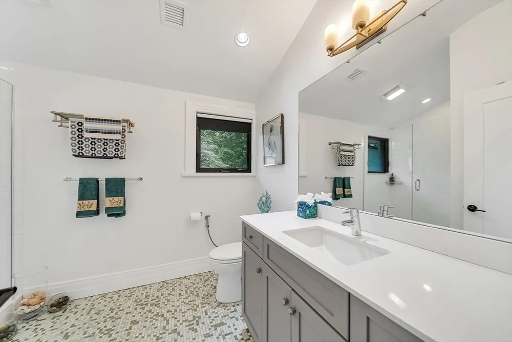 99 Littlefield Rd, Newton, MA 02459