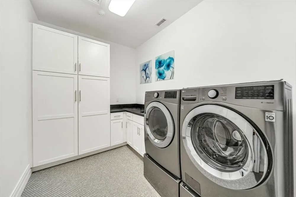 99 Littlefield Rd, Newton, MA 02459