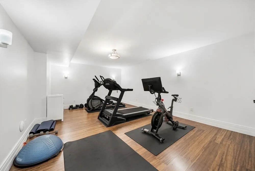 99 Littlefield Rd, Newton, MA 02459