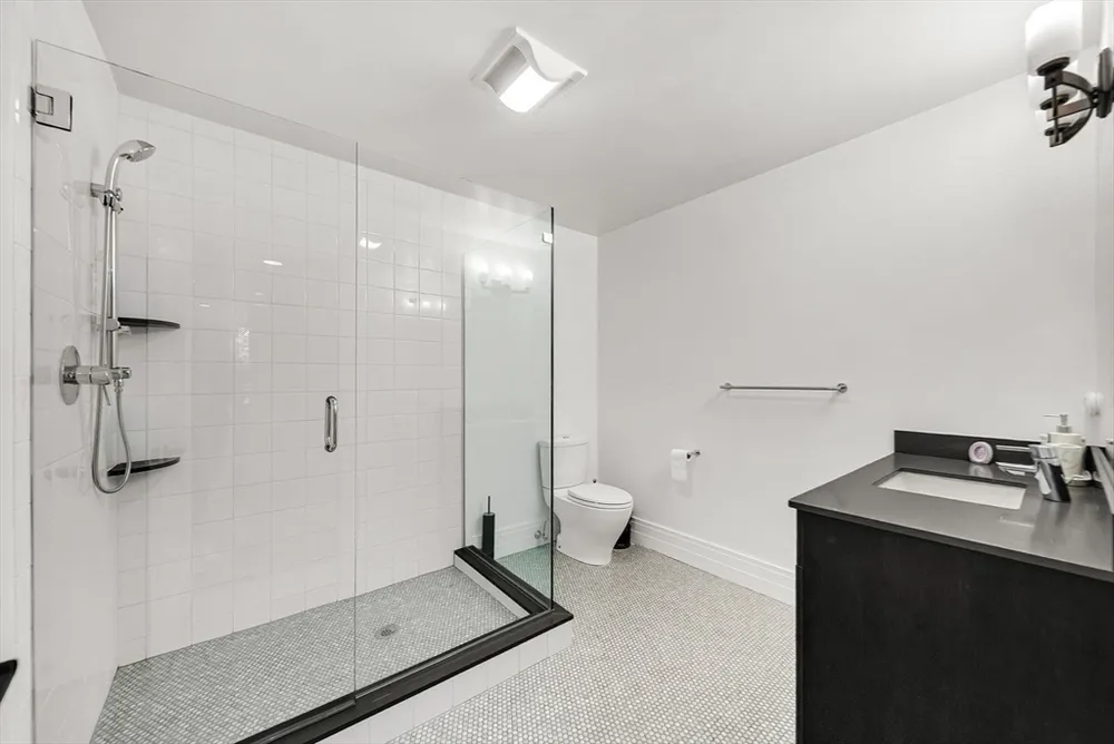 99 Littlefield Rd, Newton, MA 02459