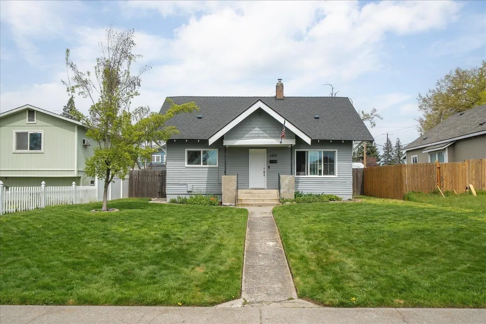 1408 W Kiernan Ave, Spokane, WA 99205