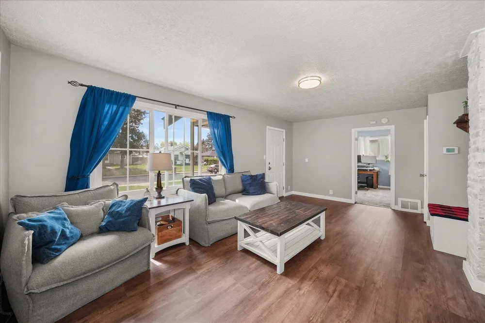 1408 W Kiernan Ave, Spokane, WA 99205