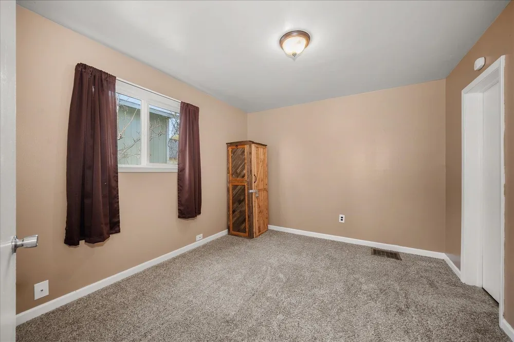 1408 W Kiernan Ave, Spokane, WA 99205