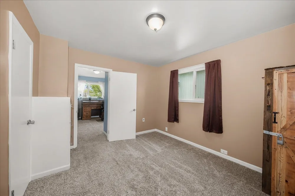 1408 W Kiernan Ave, Spokane, WA 99205
