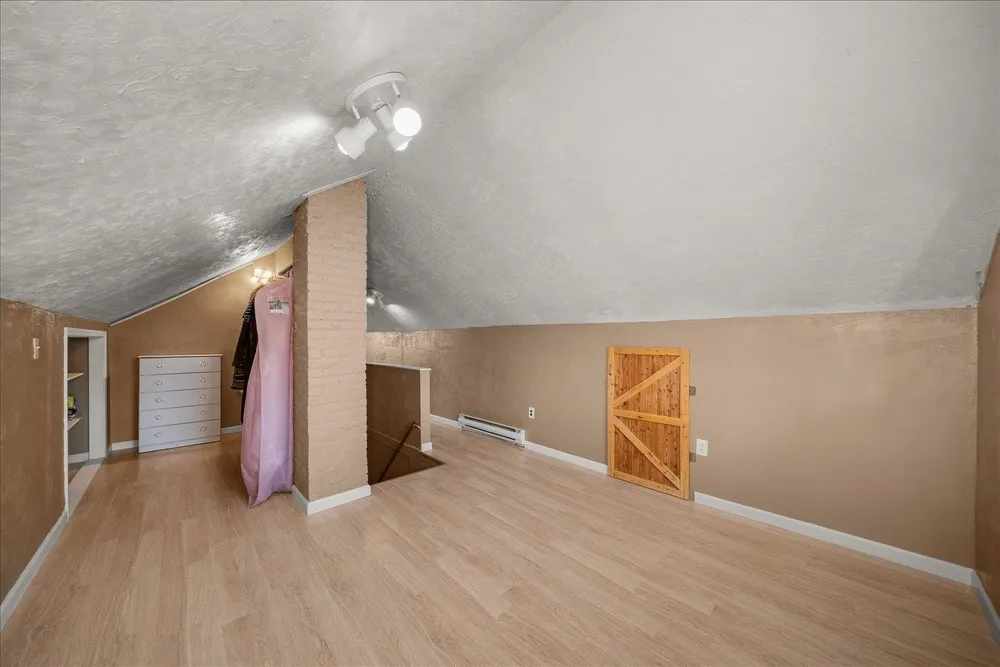 1408 W Kiernan Ave, Spokane, WA 99205