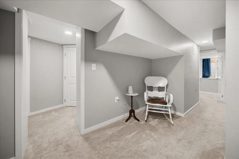 1408 W Kiernan Ave, Spokane, WA 99205