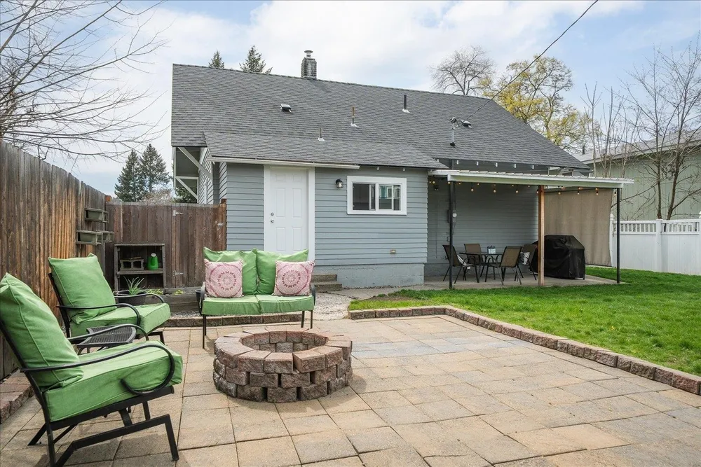 1408 W Kiernan Ave, Spokane, WA 99205