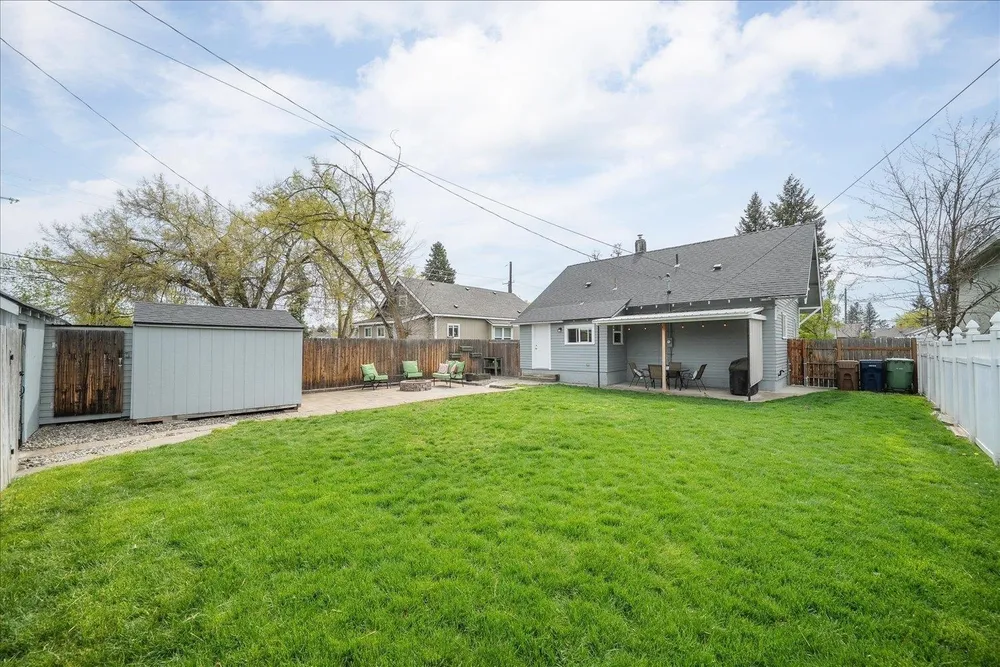 1408 W Kiernan Ave, Spokane, WA 99205