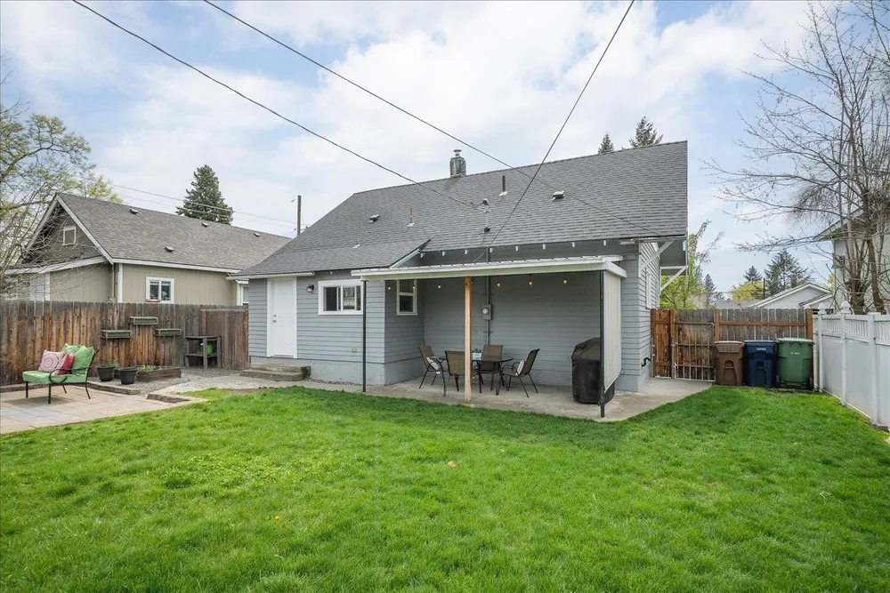 1408 W Kiernan Ave, Spokane, WA 99205