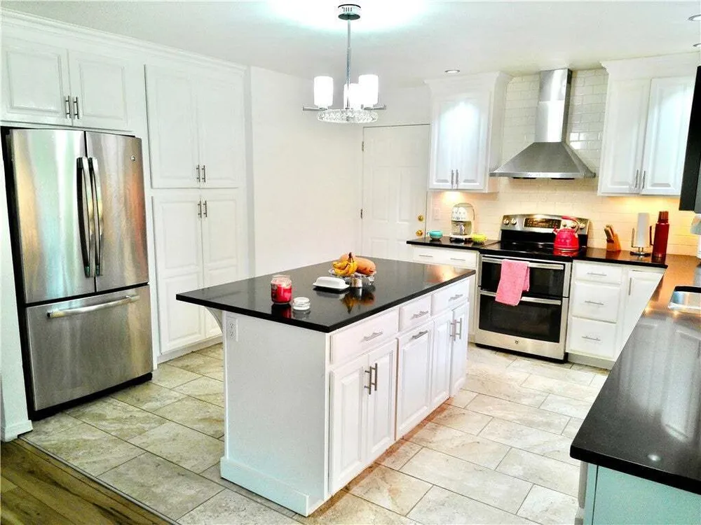 17 Kirkwall Pl, Bella Vista, AR 72715