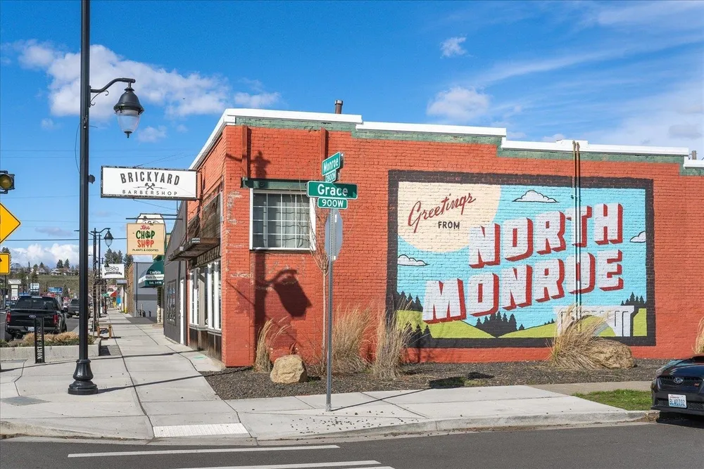 1408 W Kiernan Ave, Spokane, WA 99205