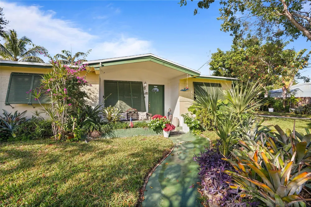 3421 SW 15th St, Fort Lauderdale, FL 33312