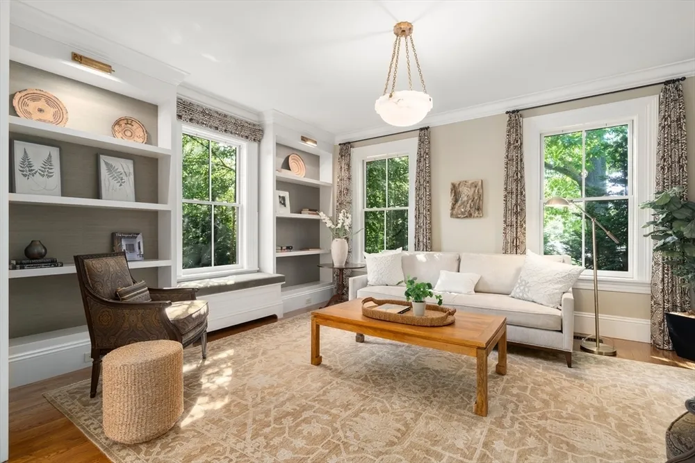 175 COOLIDGE HILL, Cambridge, MA 02138