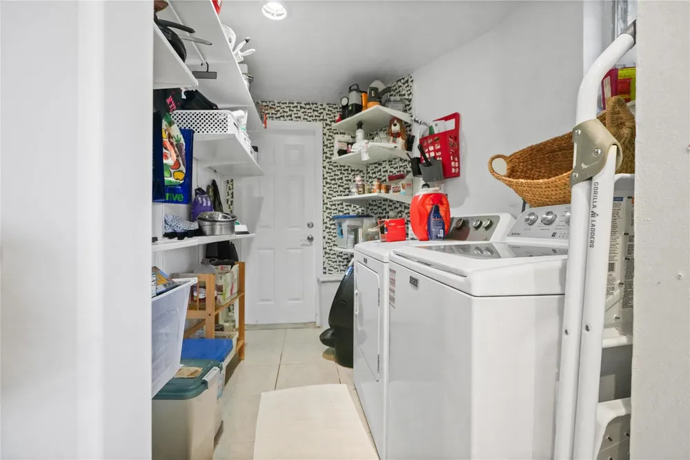 3421 SW 15th St, Fort Lauderdale, FL 33312