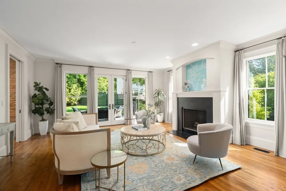 175 COOLIDGE HILL, Cambridge, MA 02138