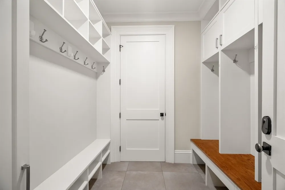 175 COOLIDGE HILL, Cambridge, MA 02138