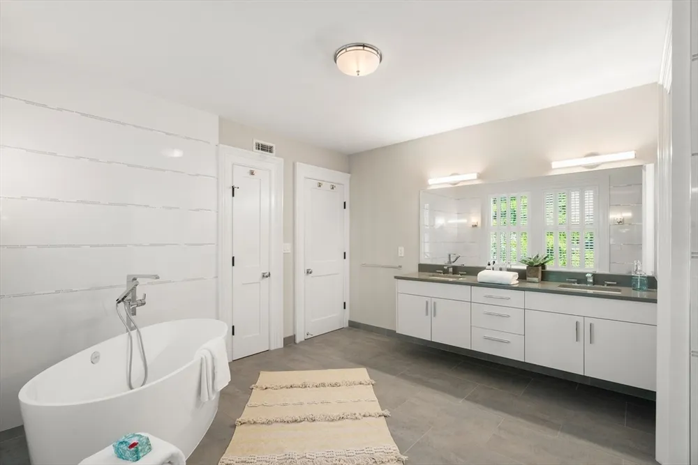 175 COOLIDGE HILL, Cambridge, MA 02138