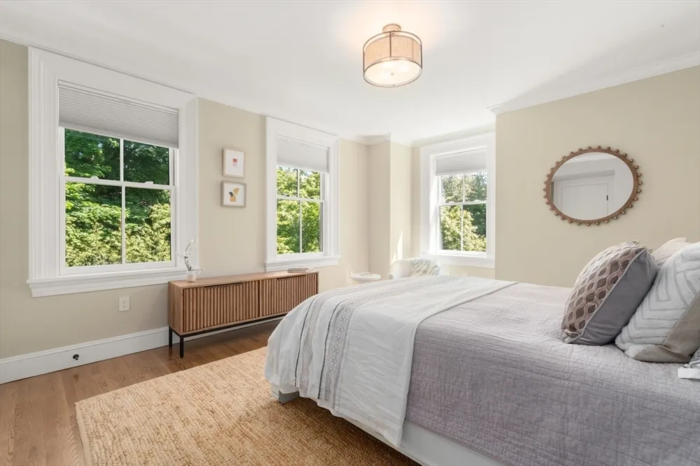 175 COOLIDGE HILL, Cambridge, MA 02138