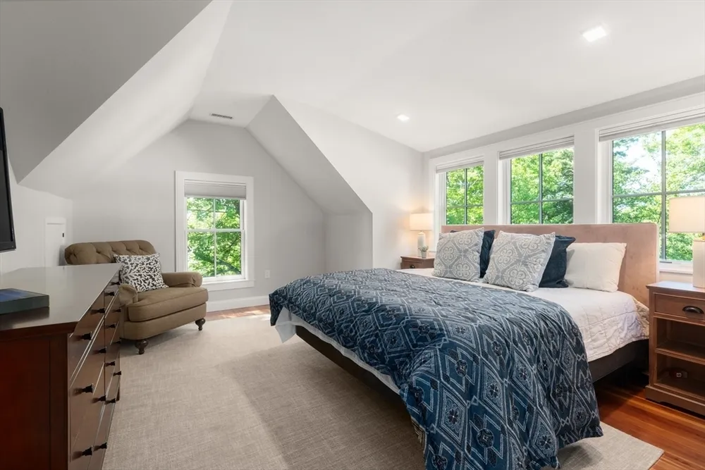 175 COOLIDGE HILL, Cambridge, MA 02138