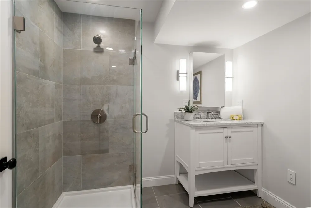 175 COOLIDGE HILL, Cambridge, MA 02138