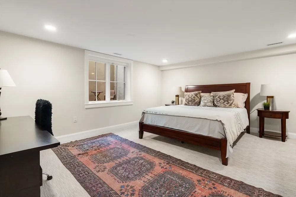 175 COOLIDGE HILL, Cambridge, MA 02138