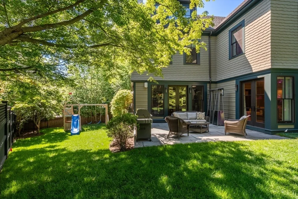 175 COOLIDGE HILL, Cambridge, MA 02138