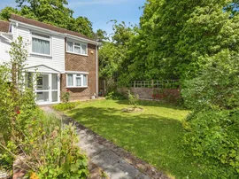 Mitford Close, Reading photo