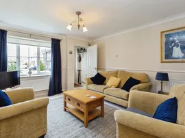 Shepherd Close, Aylesbury thumb 3