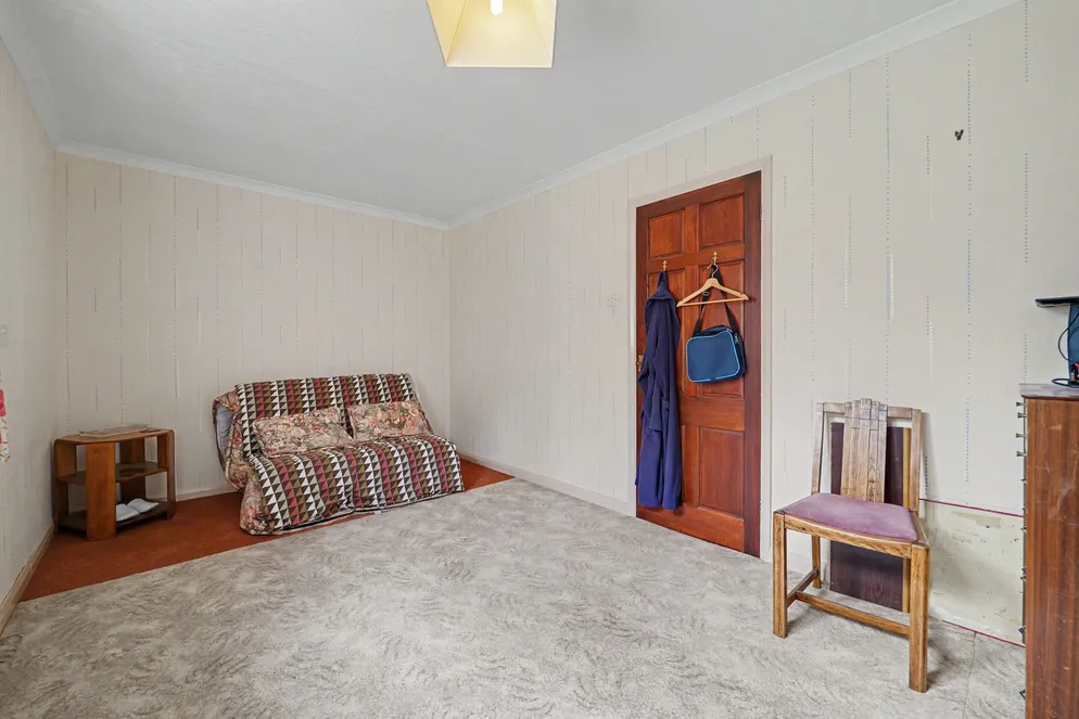 Property carousel item 22