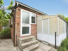 Woodside Terrace, Northwich thumb 3