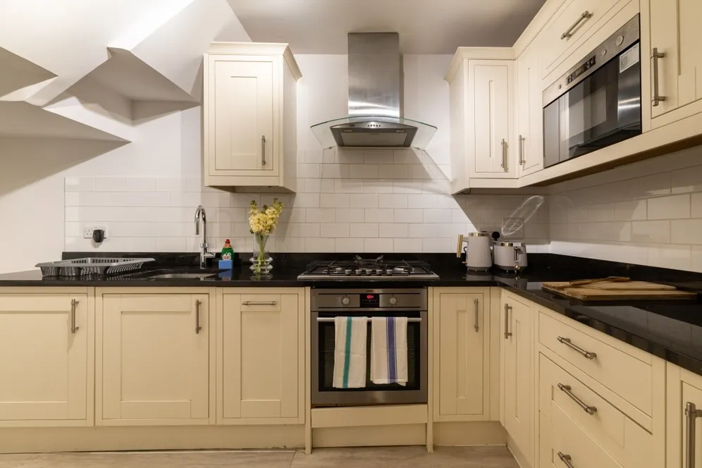 Clapham Road London SW9 photo 7