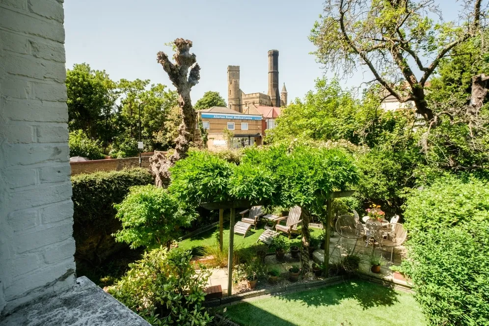 Lordship Park London N16 photo 4