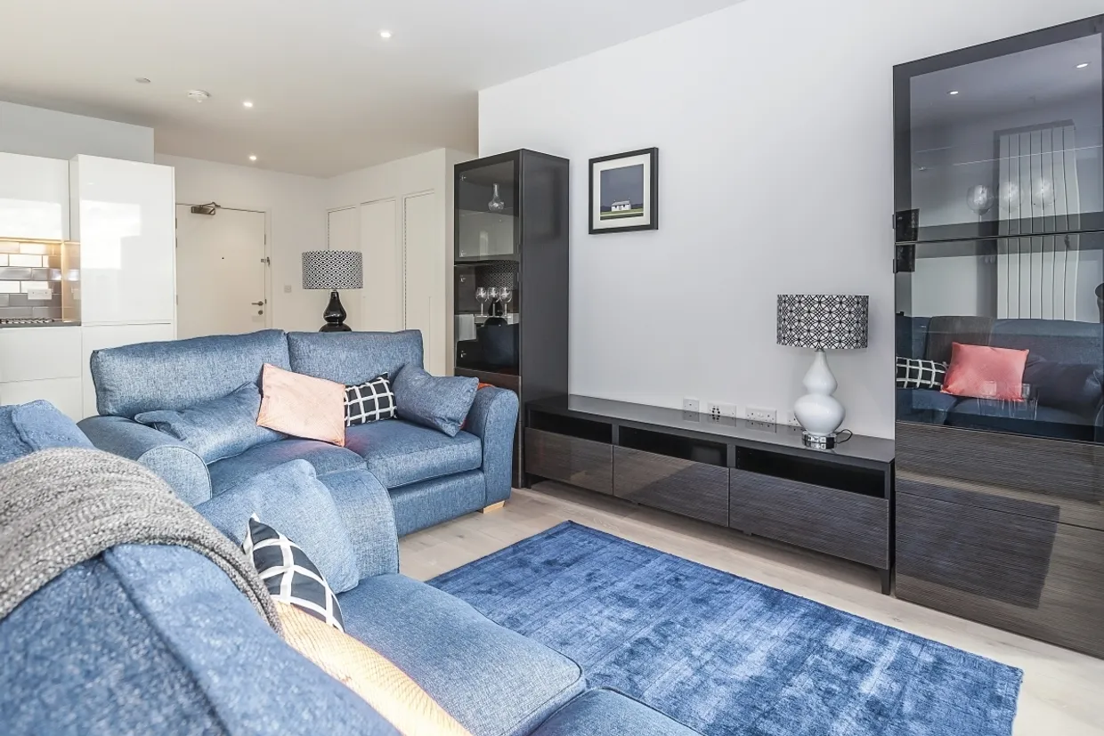 Commodore House, E16 photo 10
