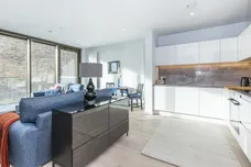 Commodore House, E16 photo 14