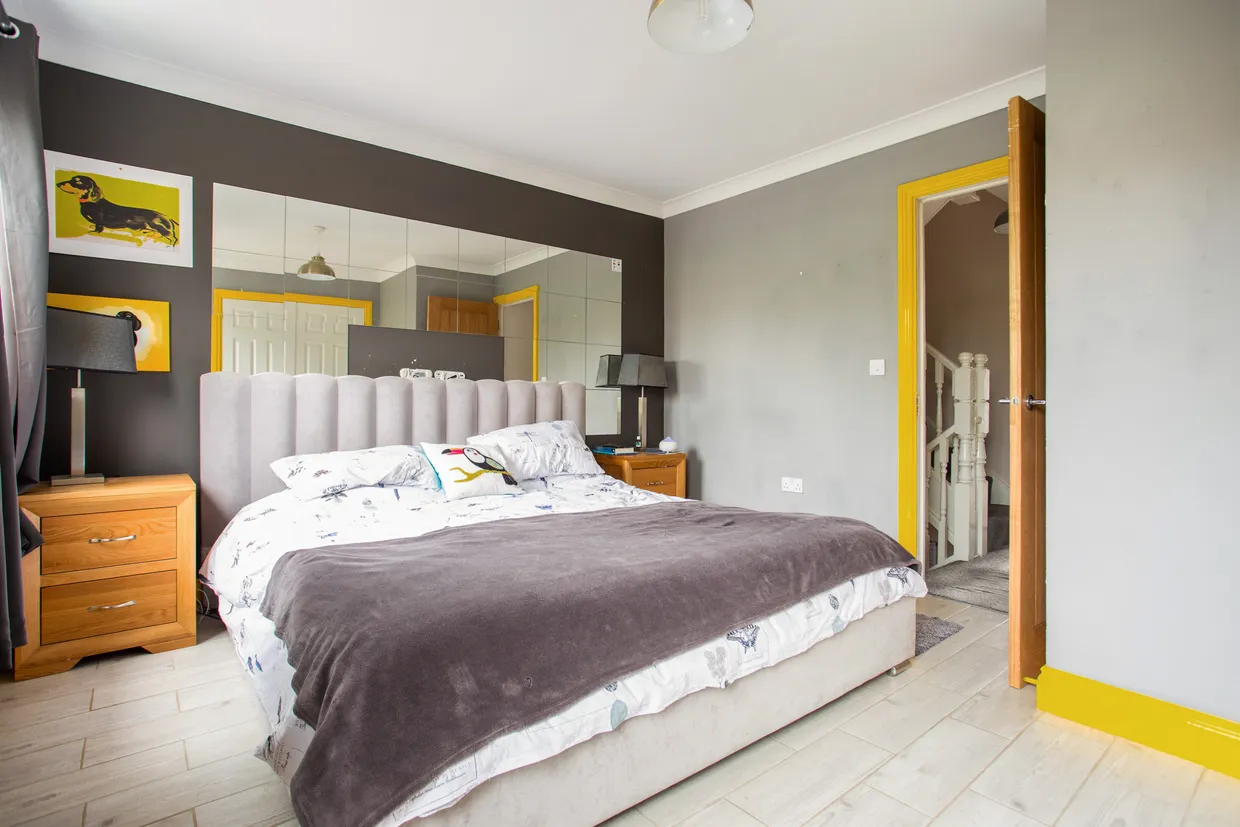 Dew Pond Close, Horsham, RH13 photo 6