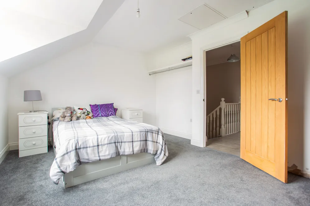 Dew Pond Close, Horsham, RH13 photo 7