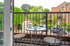 Dew Pond Close, Horsham, RH13 photo 13