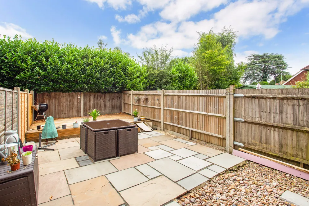 Dew Pond Close, Horsham, RH13 photo 14